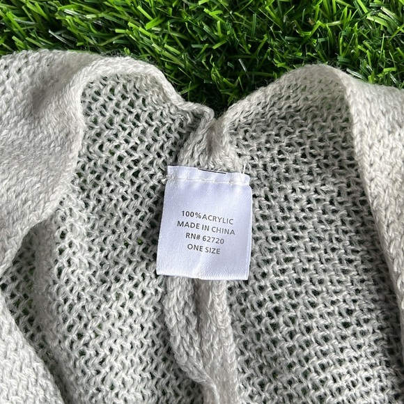 Gray Wrap - Picture 3 of 5